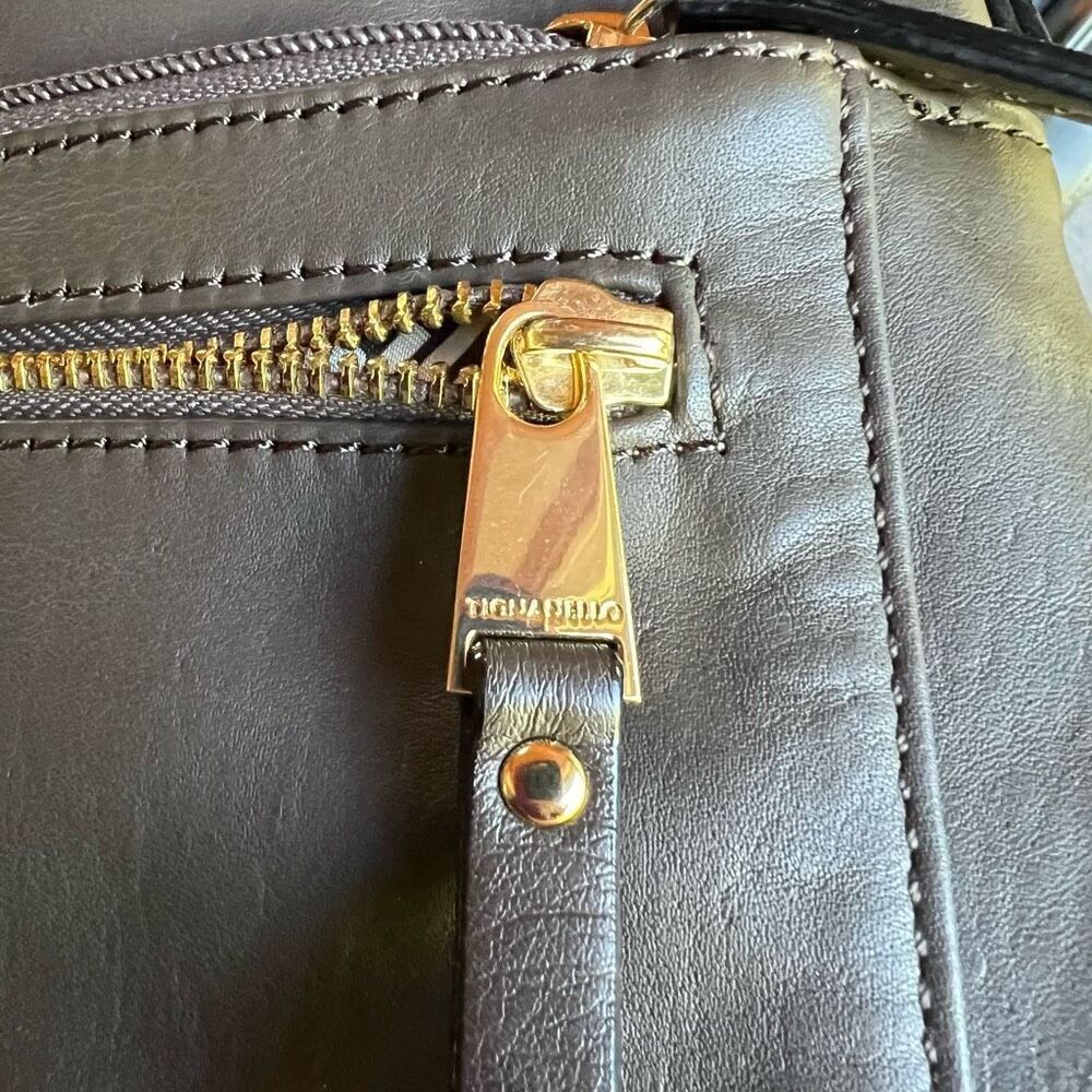 TIGNANELLO Leather Crossbody Organizer - Picture 7 of 10